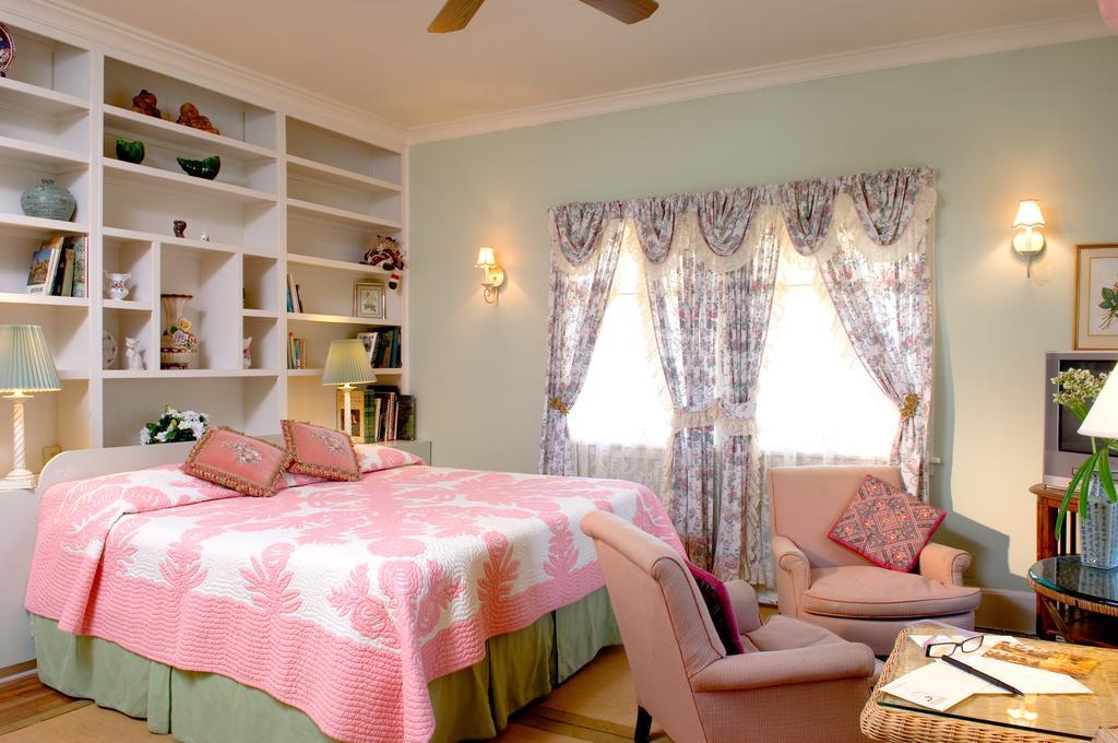 The Historic Wailuku Inn Maui Phòng bức ảnh